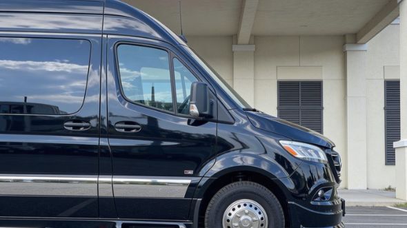 12 passenger sprinter van edison