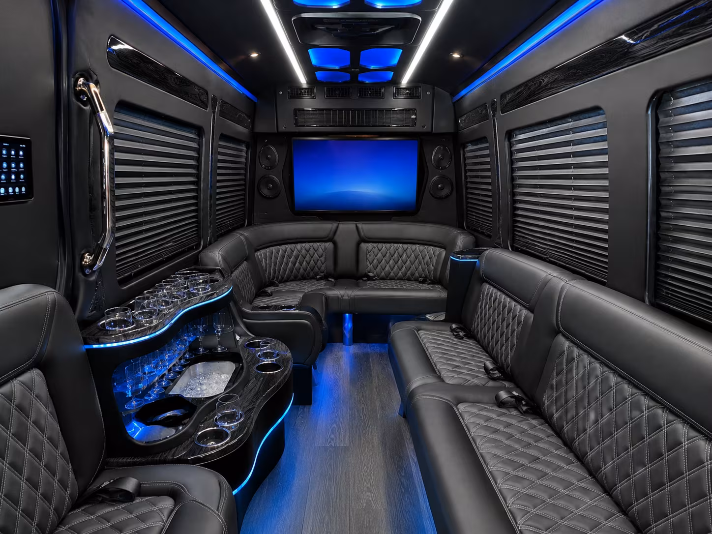 find the perfect transportation for your next airport transfer 2